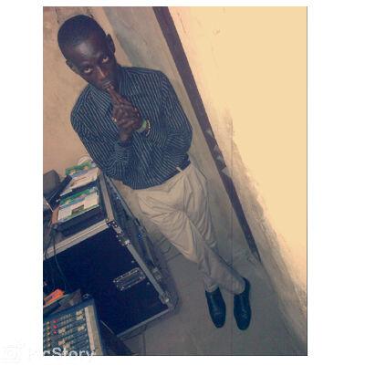 Kayodegunners's profile picture. Friend in need