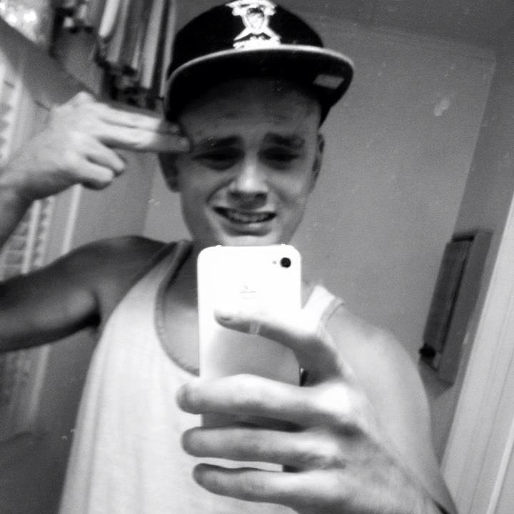 [Callofduty Player] | Instagram: Um_Ethan Follow me,I'll show you the way✌️ |