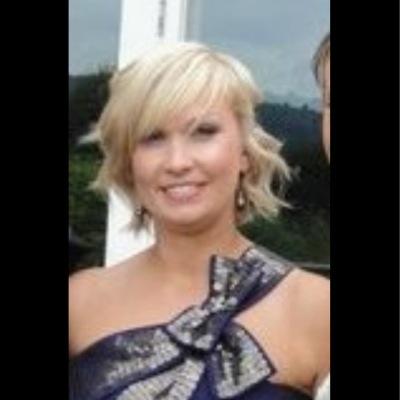 Holly_Jaques's profile picture. Fun, happy, weaver of dreams. Teacher. Dog owner. Mover and shaker.