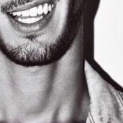 A #Co0licious #FUN #Awesome #EmiratiGuy (#Twitterati) Mr #4EverYoung, ! Tweet: Me, UAE, Movies, Music, Fashion, Health, Traveling & more ..☺ وشكرا