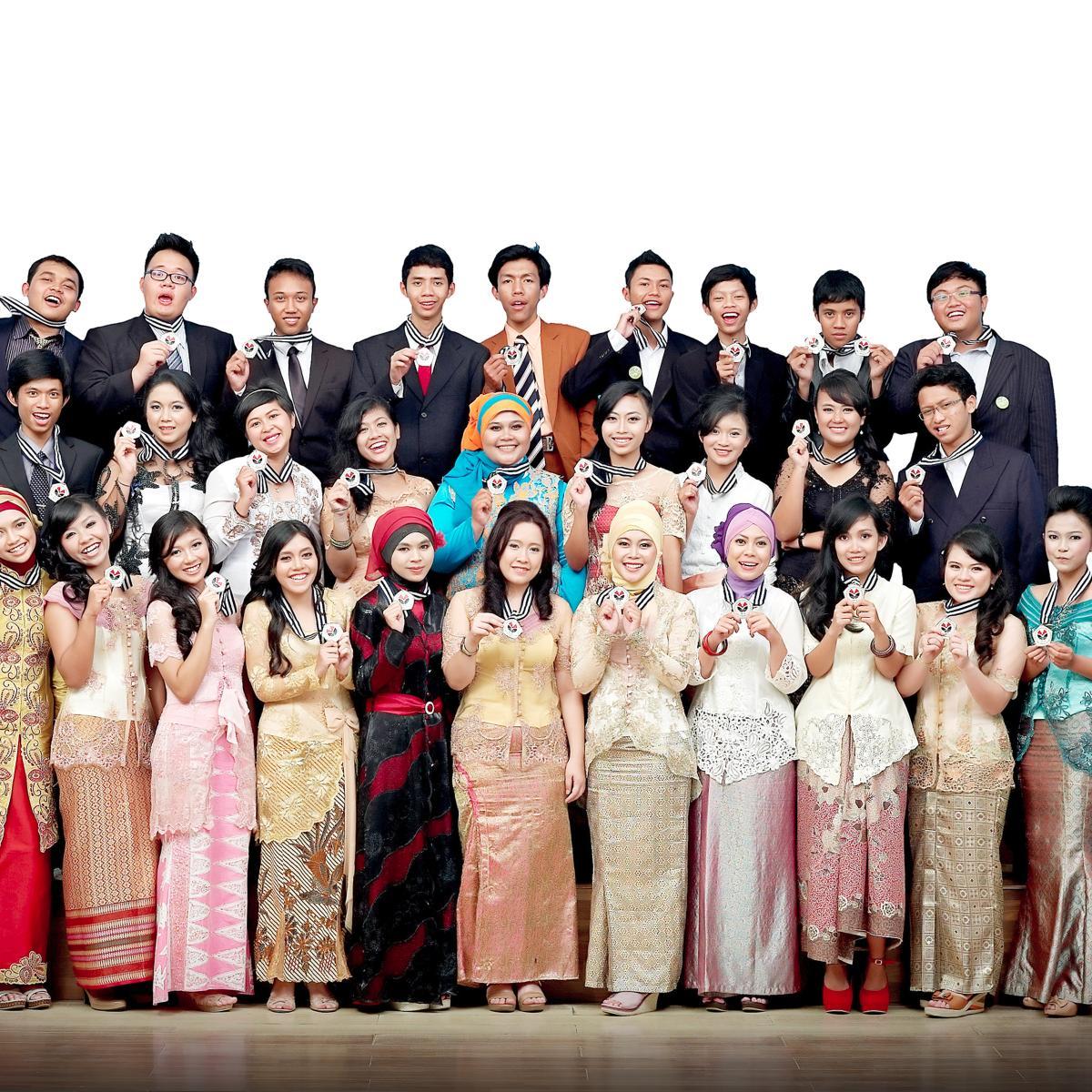 Akun Resmi Alumni IPA2\3 Labschool. Dikelola oleh Staf Khusus IPA2\3. Alat Komunikasi persaudaraan. Twit dari Fauzan ditandai *FZN*