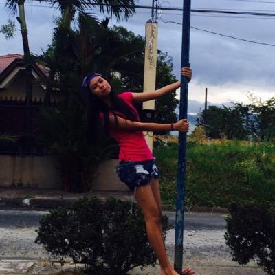 Hard ako at wala kang pakealam .
