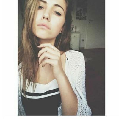 Constance✌️