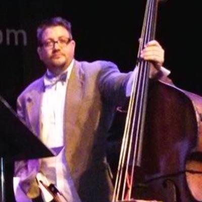 Realtor | Jazz Bassist | CoFounder Institute for Cultural Competence

I sell homes, play bass and teach people to not kill deals with Hispanics.
