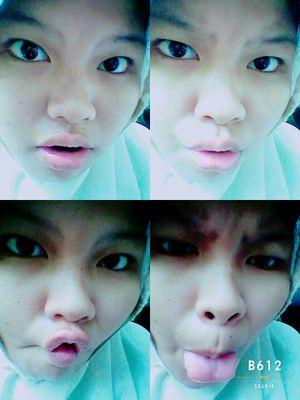 grade 8 at Smp Mulia Tulangan || gesrek team :) || love eat,music,novel,and film :) || thnks for following :)