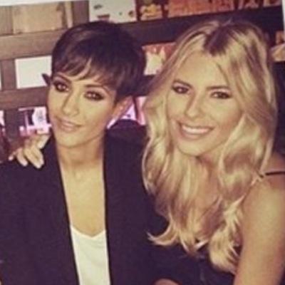 I'm Alyssa. #TeamFrollie are my idols Frankie followed 6/1/12 :D Frankie DM'd 4 times!! She tweeted 9/8/12 Mollie followed 3/18/13 Vanessa followed 4/17/13❤❤❤