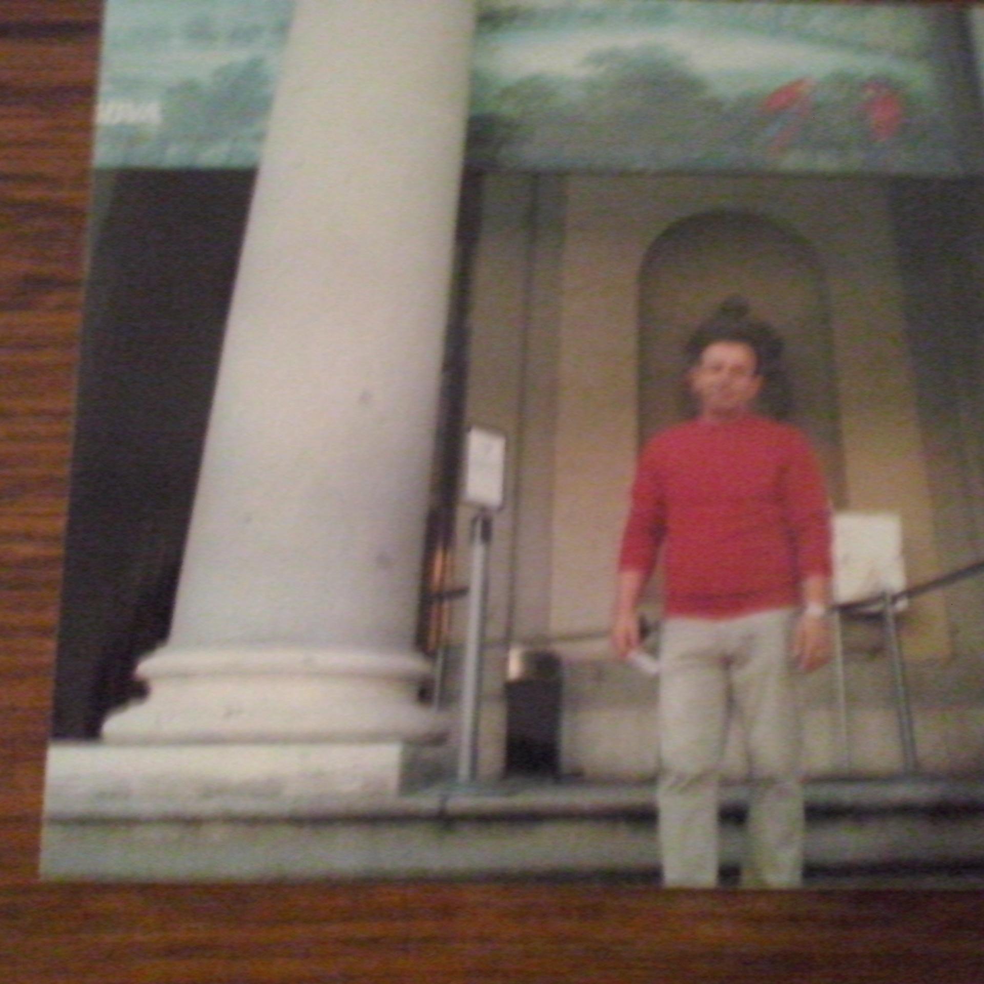 ionibrea's profile picture. 