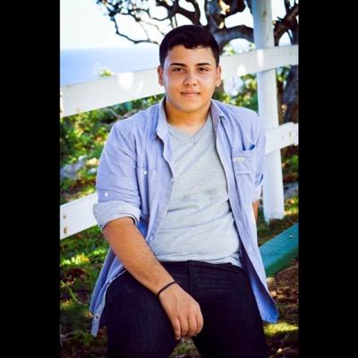 YSabtiago's profile picture. 