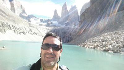 Ingeniero, U. Santa María, Marista. Empresario.
Responsabilidad Social con campamentos.
Papá de 5️⃣