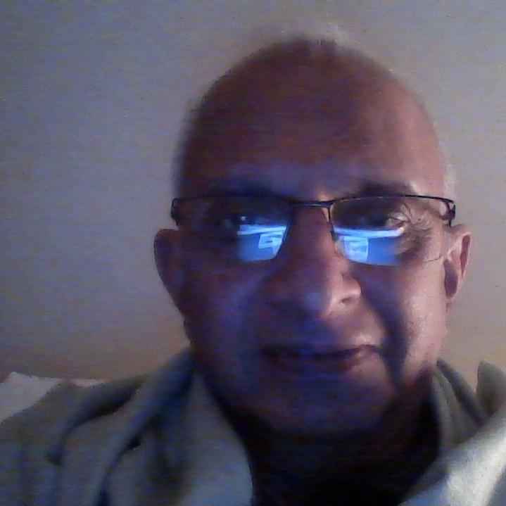 Dentist by training, volunteered with MRA, a Charitable Trust for peace, honesty and harmony, was Director of its International Centre.