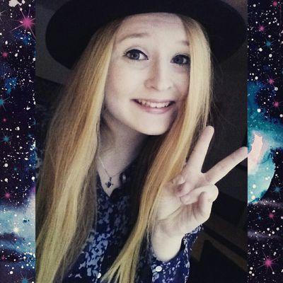 AnnieEngdal's profile picture. Före detta estetjävel, nu en Norrköpingsbo. Glad ibland, likgiltig oftast