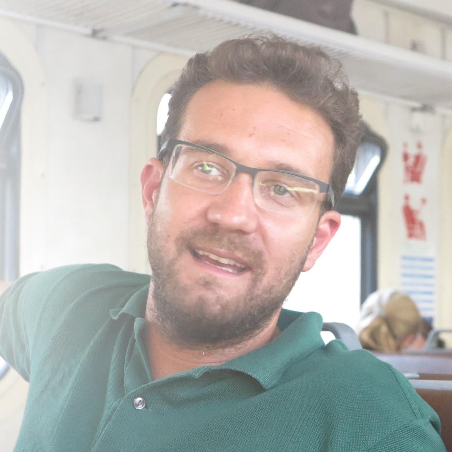 Digital Content Manager & Partner at @Heritagesrl. Working for #SmartCulturalHeritage. Loves @VasilyGrossman. #Alpinist & #Mountaineer. Granata, of course #FVCG