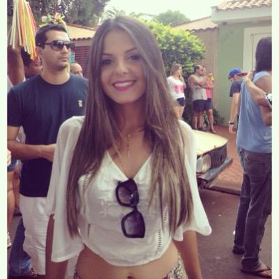 Já pensei em ser muitas coisas, mas agora só penso em ser feliz.