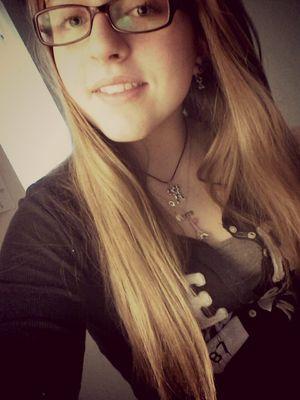 hey guys my other account got hacked and deleted so follow me on this on plzz