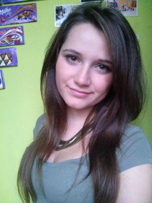 SzMo__nika's profile picture. 18 | Hungary | Canon | Follow me.!:) Instagram: SzMo_nika