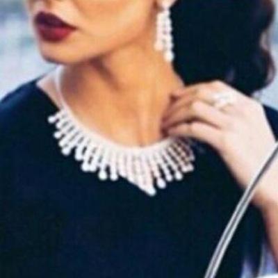 ﴿  آن مآ شالك قلب العنزيـهـ تشيلك عيونها ﴾♪