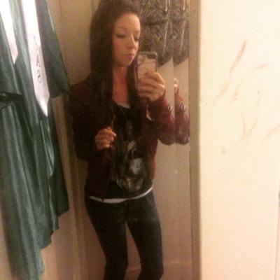 AmandaHand420's profile picture. 