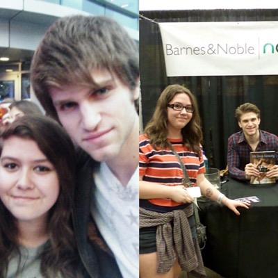 I'm Becca! one of the first @KeeganAllen fan accounts. I was lucky enough to meet Keegan december 5, 2010 at jingle ball. Thank you for everything you do.♡