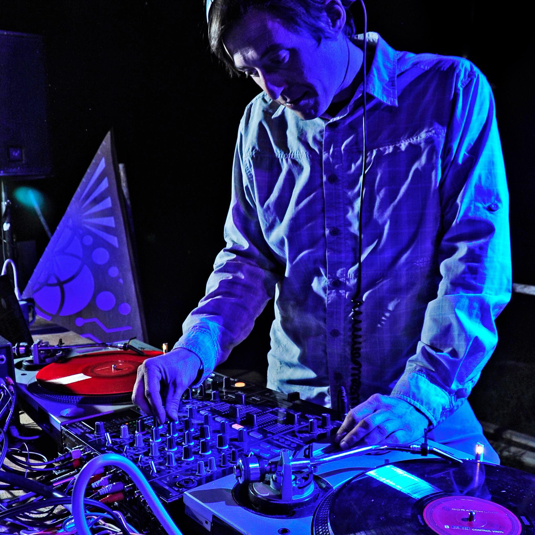 Producer, dj, drummer, organizer, lover of plants, animals and humans.