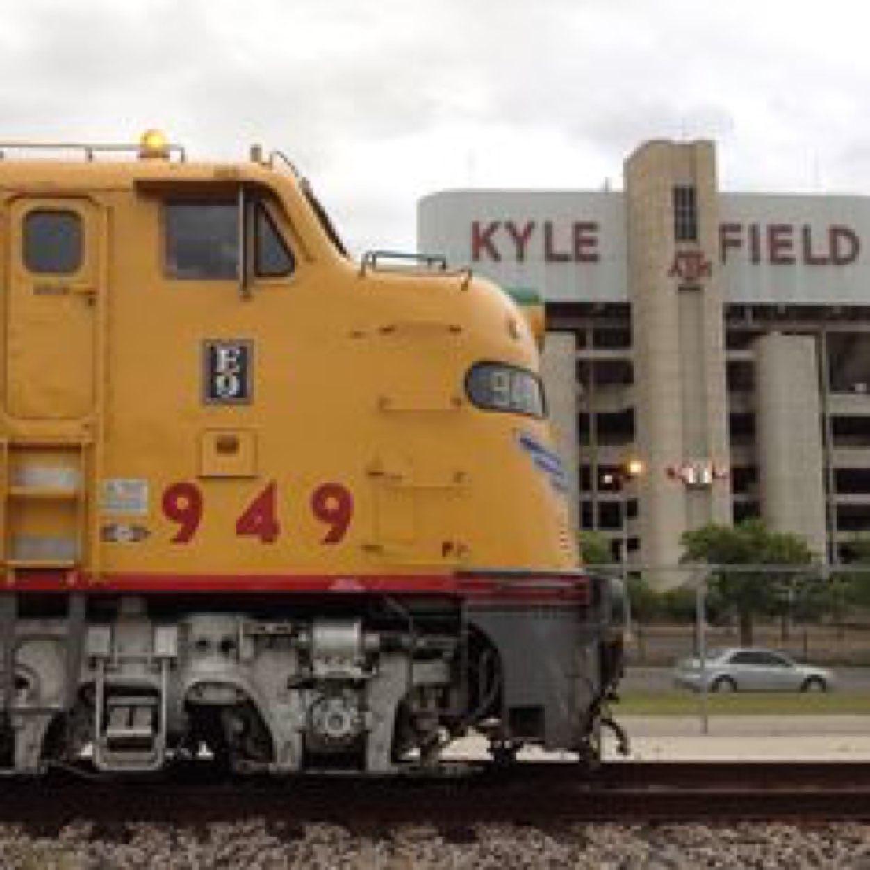 Blowin' my whistle at 2 am for funsies. Puttin' the STATION in Cstat.