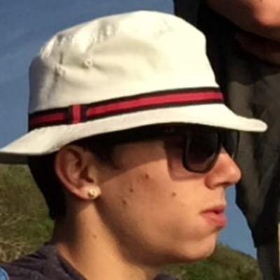 Trill_Wes's profile picture. I took the cover pic, I like it. Loosely associated with providing capital to those that need it. Seed investor @gourds @carrots @sunflowers @etc