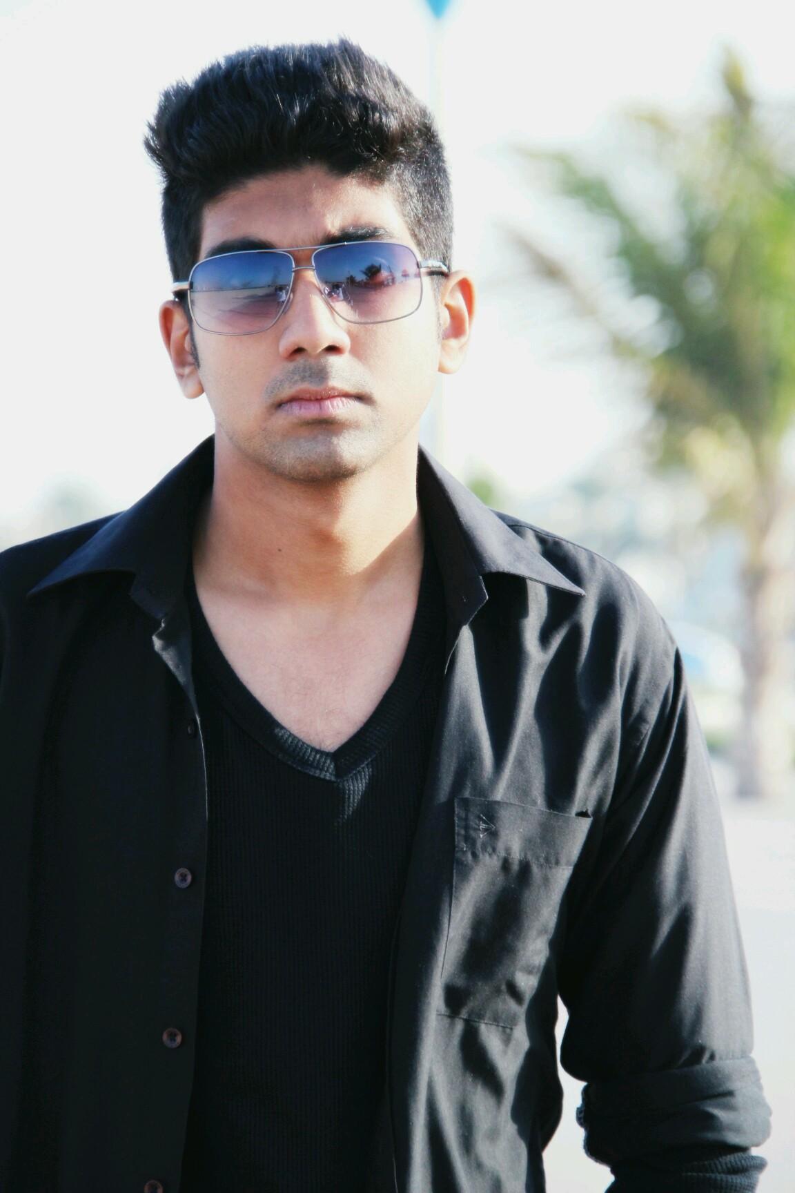 mnhasni's profile picture. 