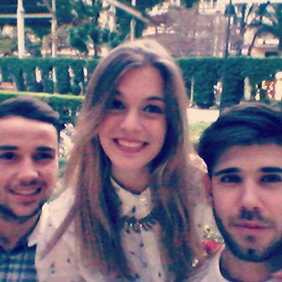 Quiero una voz que me diga algo que nunca haya escuchado. Estudiante de Publicidad en la Universidad de Murcia.