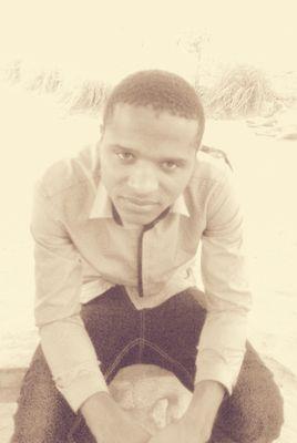 MagomaMboyi's profile picture. you must struggle so that to fit