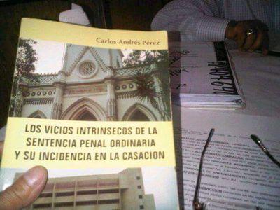Abogado, escritor, Profesor de postgrado. Doctor en Casación Penal y Civil.Exabogado auxiliar y ex asistente de Magistrado del Extinta CSJ.SCPenal.