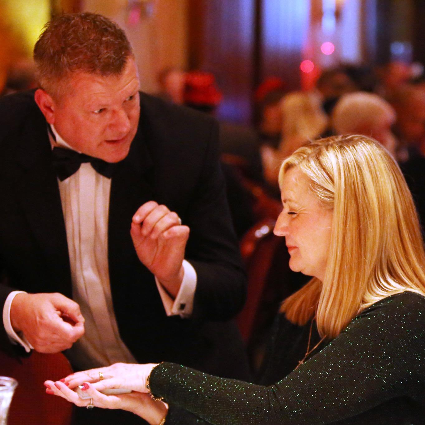 Close Up Magician and Mind Reader