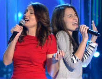 bettylaura7's profile picture. Twitter oficial de Betty y Laura. Concursantes de Levántate, Telecinco.