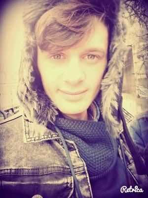 CTelenoglu's profile picture. yaş :17 /\ sarışın: gözler yeşil :)