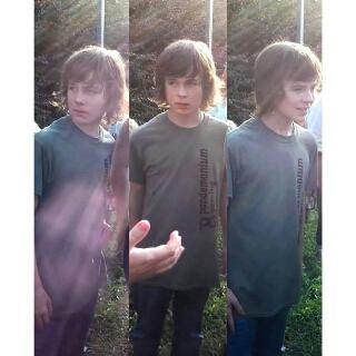 OneDirectionTheWalkingDeadNashChandlerHayesCameron