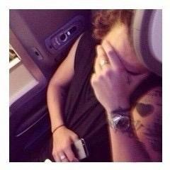 fics de Harry, Zouis y Niall en el link :)