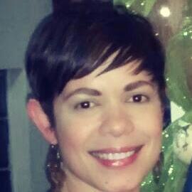 Administradora de Empresas, Esposa y Madre de 2 ciclones que aunque me vuelven loca son la razón de mi existencia. Ah y aguilucha desde chiquitica!
