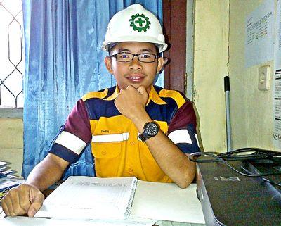 Public Health-Entrepreneur-Chesser-HANURA-Milanisti-HSE.Bercita-cita setinggi mungkin dan percaya banyak jalan untuk mencapainya