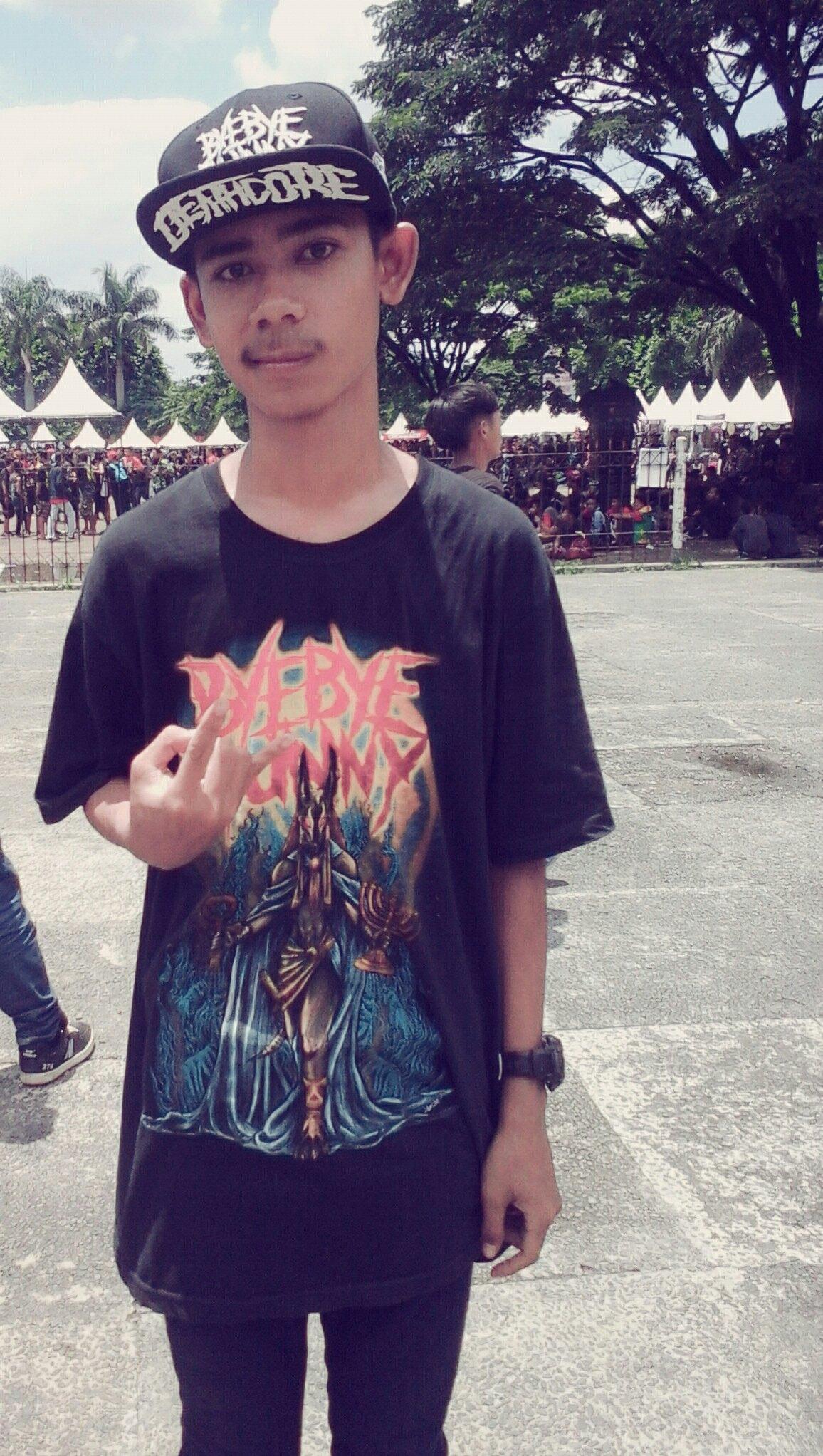 we are @bunnycrashers we bleed @byebyebunny_13 indonesian deathcore \m/
