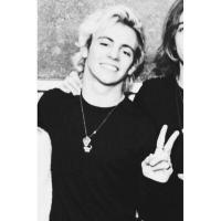 Ross. (@rcssshcriynch) 's Twitter Profile