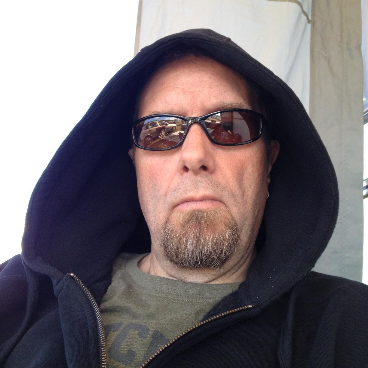 lordmojo's profile picture. I’m just a regular guy with a penchant for rock, heavy metal and sushi.