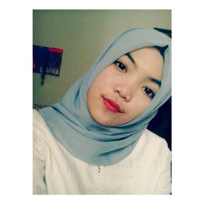 nitacintaa's profile picture. stay GOLD and love RED~ im hijabers and im proud                                           ALLAH SWT
