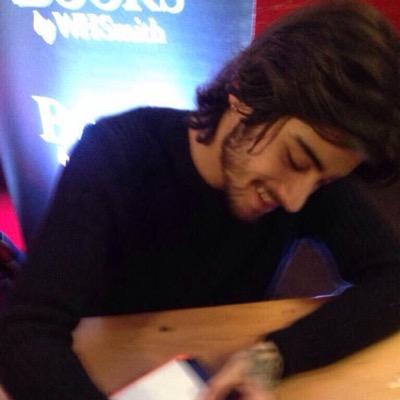 #naughtyboydonteatzayn