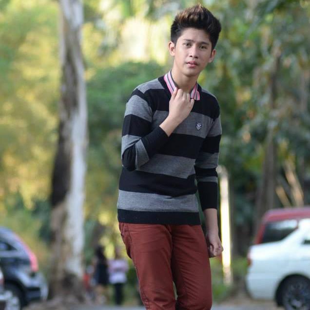 jonn_walter's profile picture. Singer | Guitarist | Model | Member of @Kollourz