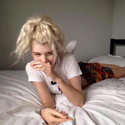 princess getting naked, falling on their faces
