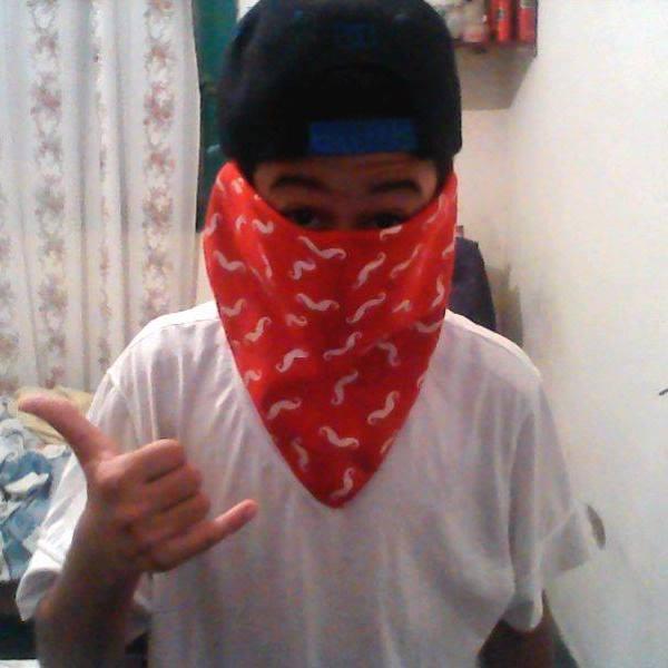 ME GUSTA EL RAP SOY DE RIVER Y  YOUTUBER..