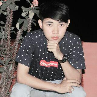 inilah gwe yg apa adanya...yg terpenting gwe nyari duit sendrii.. :)