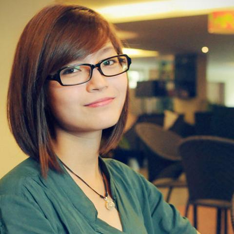 Julia90Chen's profile picture. 