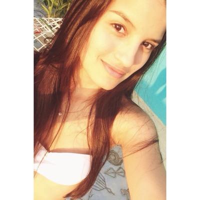 18. instagram: isabelamaya