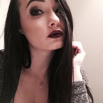 dezuhhrayy's profile picture. 