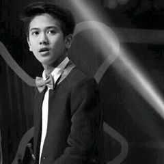 Hi._.
FOLLBACK just MENTION:)
