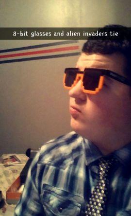 tacobellbooty's profile picture. tacobellbooty till the day i die. but some times i cheat on them with pretzel pizza from little scezers